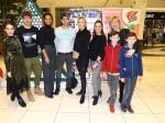 Známé tváře v čele s Hankou Kynchovou pomáhají v Europarku plnit vánoční přání dětí z dětských domovů
