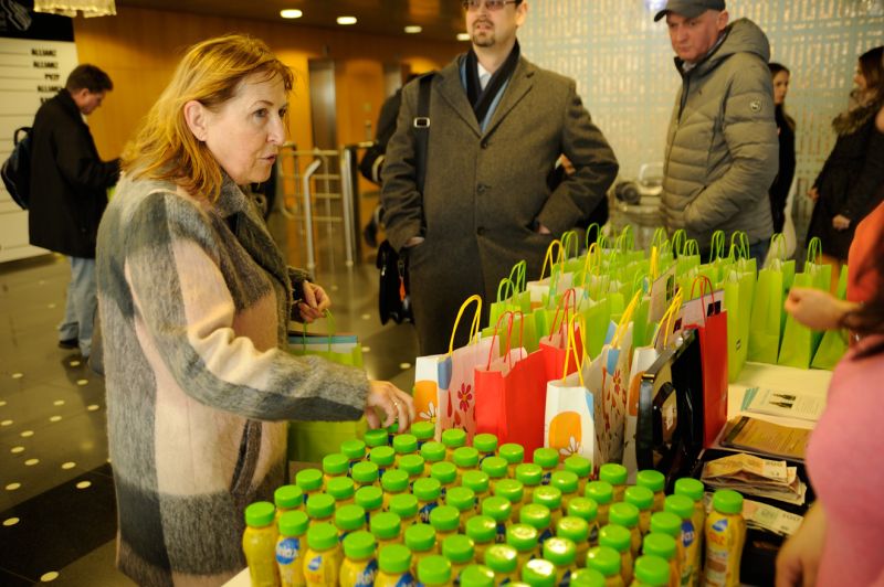 POJIŠŤOVNA ALLIANZ PODPOŘILA NESLYŠÍCÍ KOUPÍ SNÍDANĚ