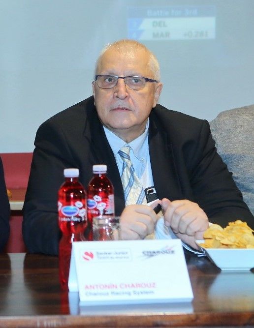 OFICIÁLNÍ PROHLÁŠENÍ ANTONÍNA CHAROUZE