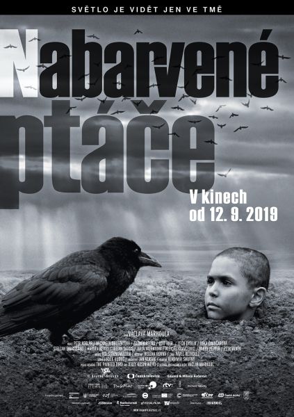 VÁCLAV MARHOUL PŘEDSTAVIL PLAKÁT KE SVÉMU FILMU NABARVENÉ PTÁČE