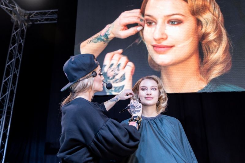 Kadeřnická show Tomáše Arsova na INTERBEAUTY PRAGUE a WORLD OF BEAUTY & SPA